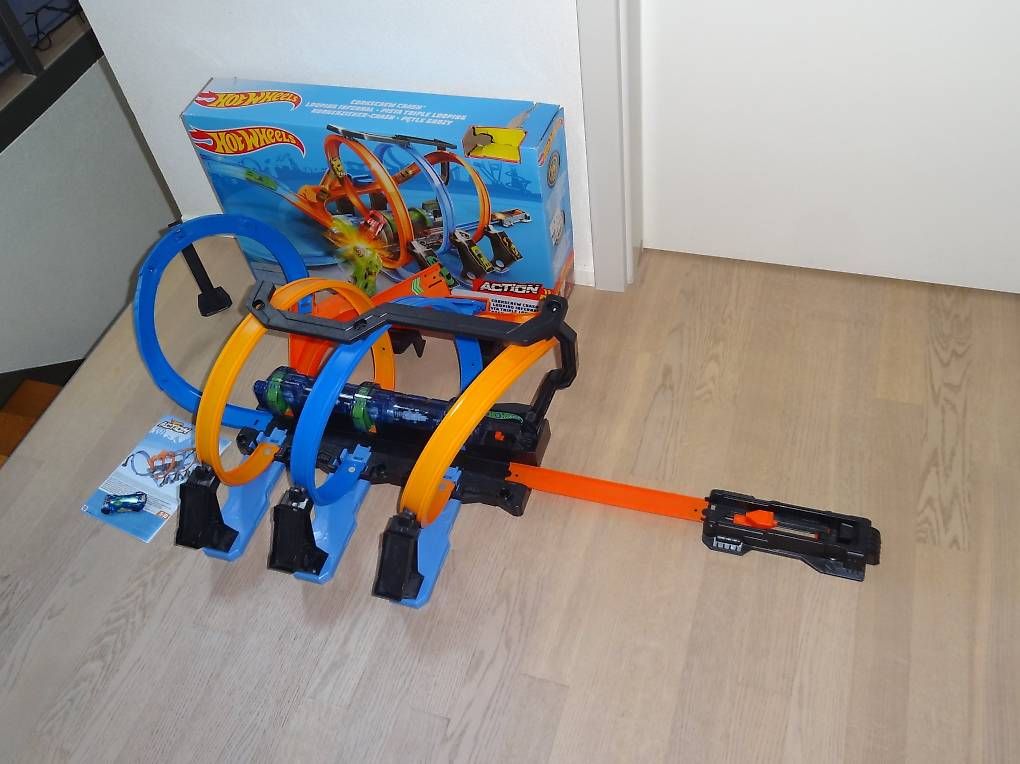 Giocattoli: Hot Wheels Korkenzieher Crash Trackset Loopingbahn – Usato da Diessenhofen venduto da --Stephan-- 3