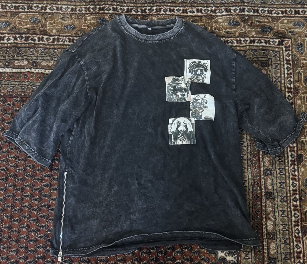 T-shirt: Oversized Tshirt – Usato da Rapperswil SG venduto da riy_f85n
