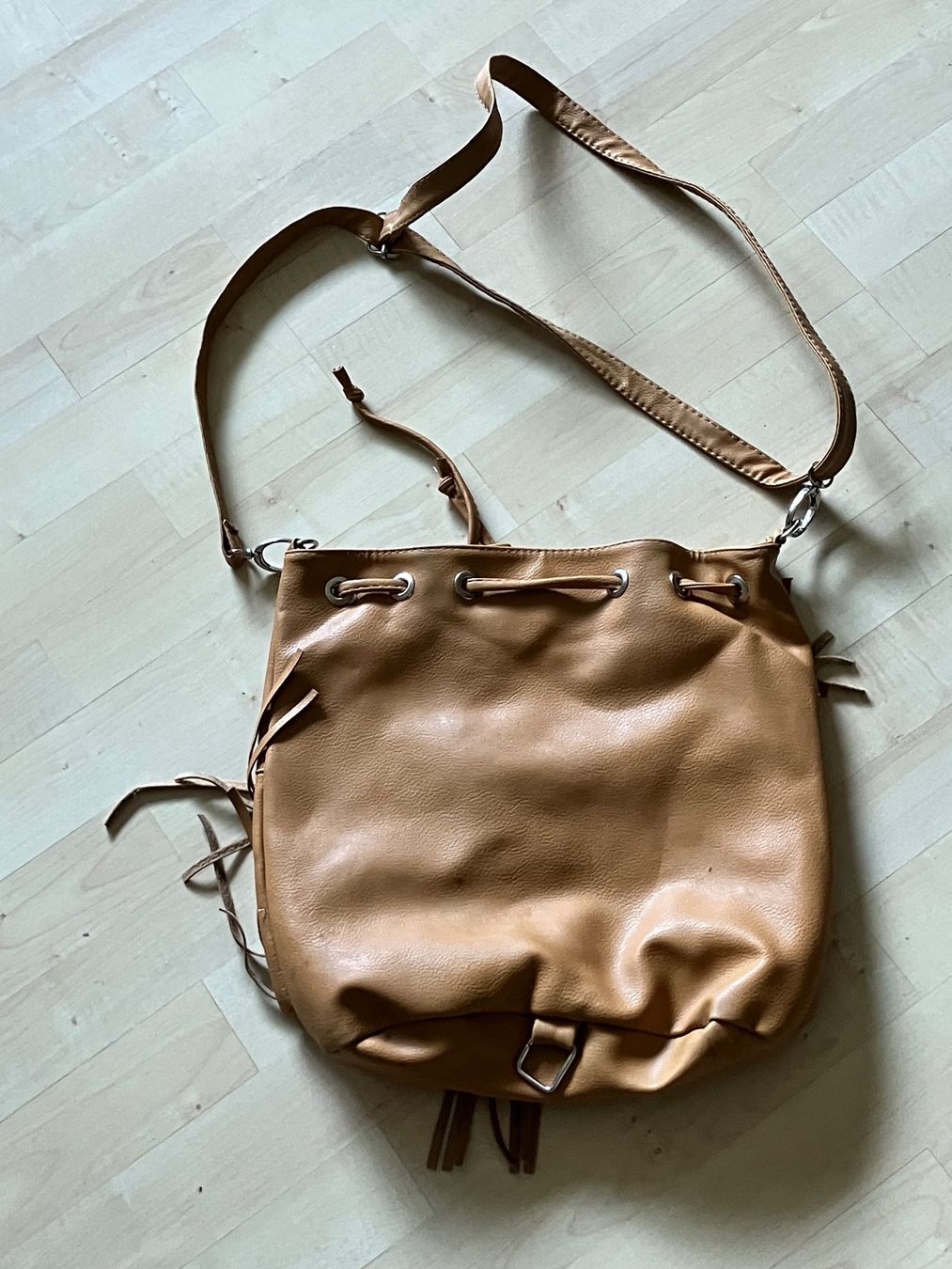 Borse da donna: Fransenbeuteltasche - auch als Rucksacktragbar – Usato da Baden venduto da sylivianne 1