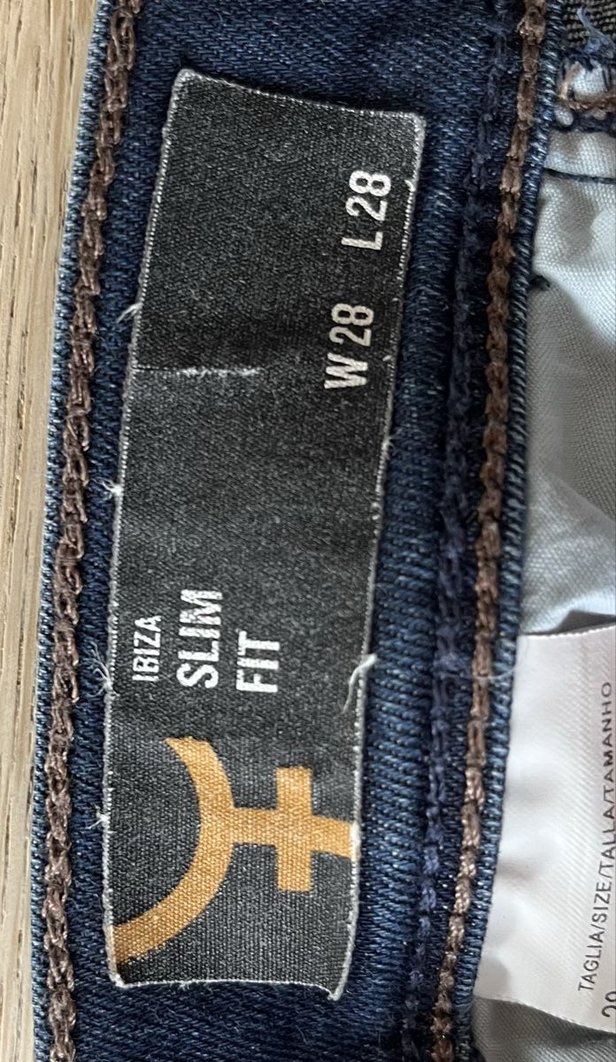 Sisley Jeans: Jeans Sisley  – D'occasion à Chavornay par geo_68zn 2