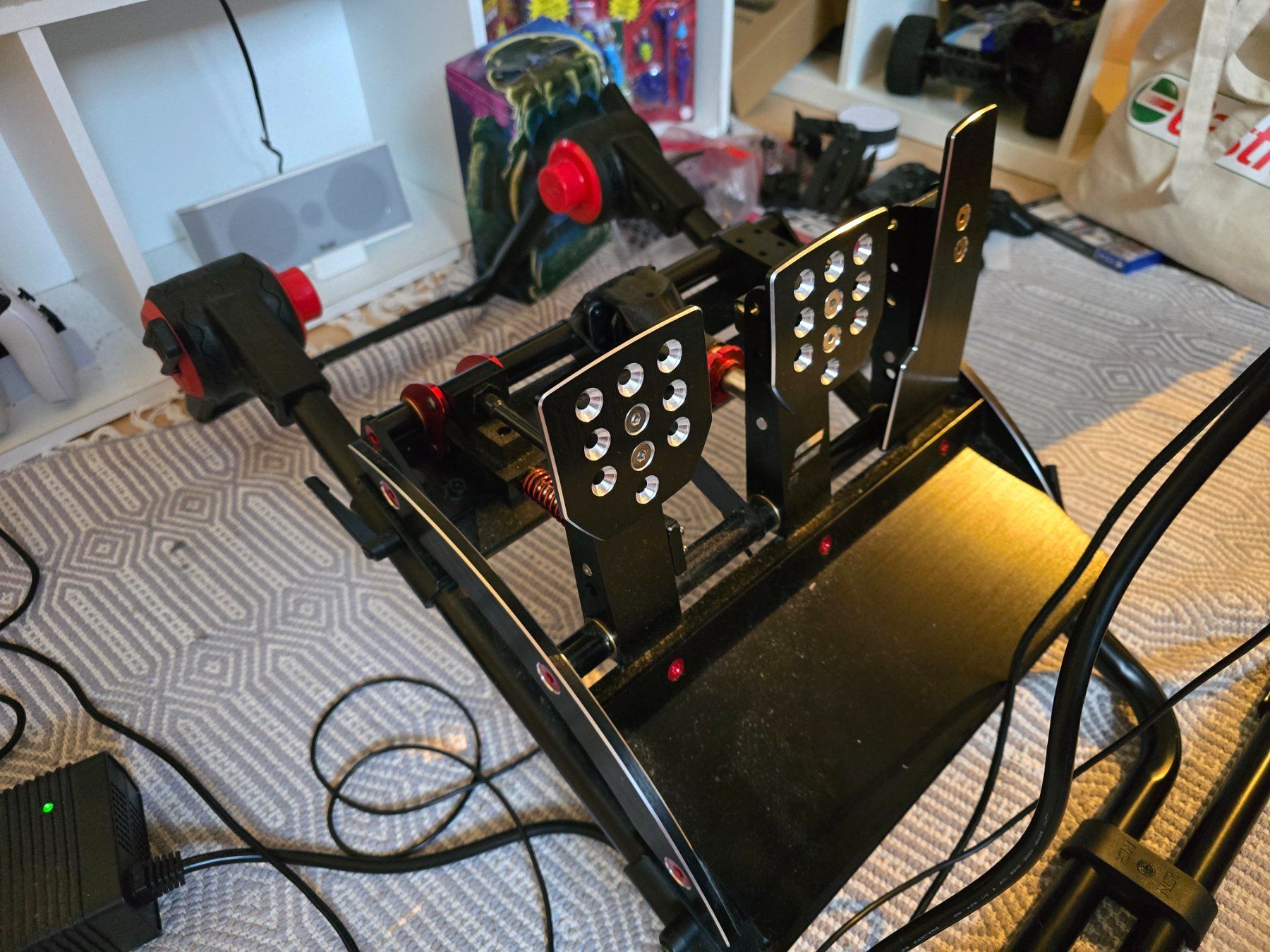 Fanatec Controller: Komplettes Sim Racing Setup: Fanatec, Next Level Racing, V3 – Usato da Widnau venduto da Khitomer_1983 8