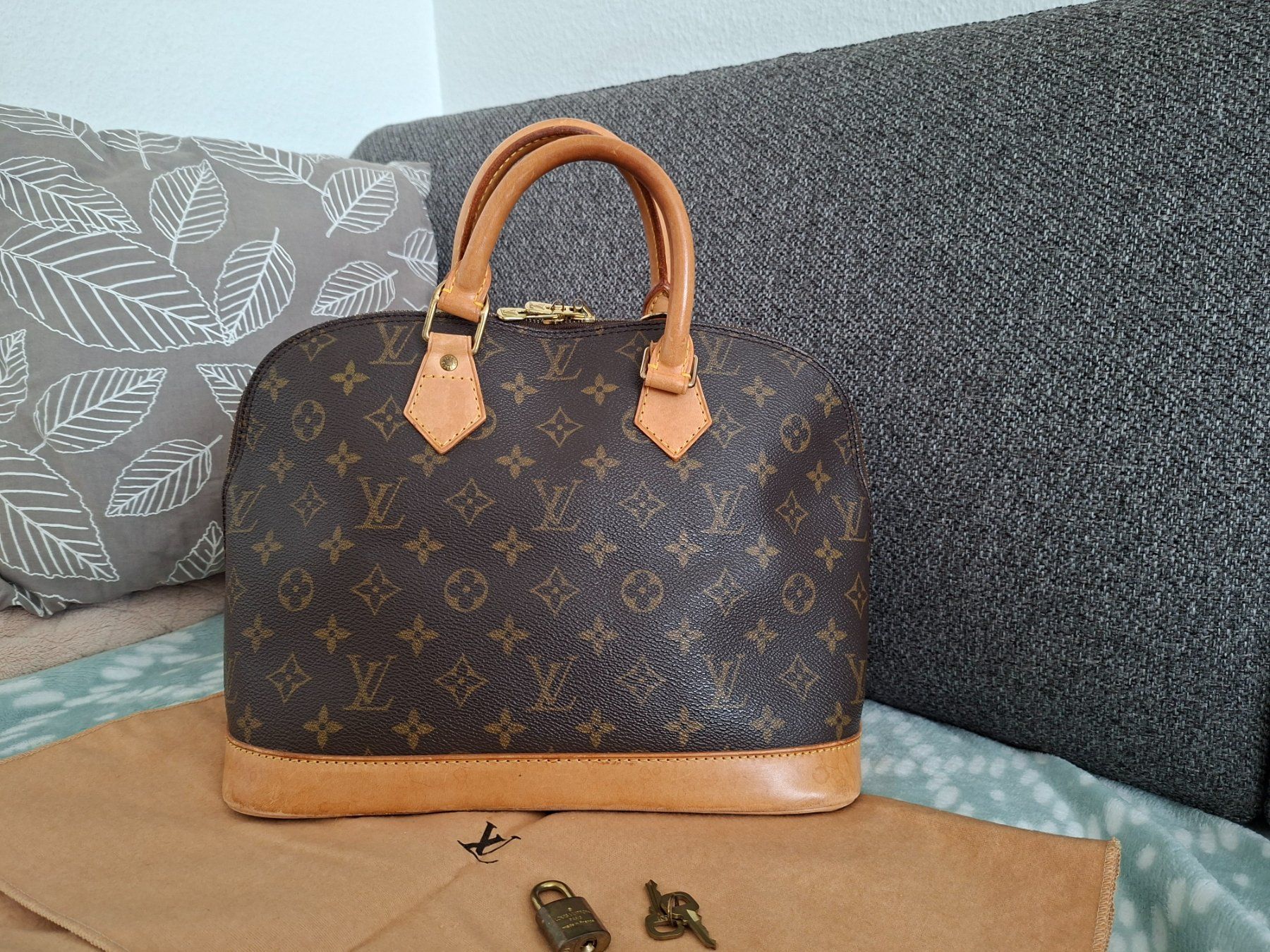 Louis Vuitton Borse da donna: Louis Vuitton Alma Monogram/Handbag/Tasche!! – Usato da Goldach venduto da mamakotzi