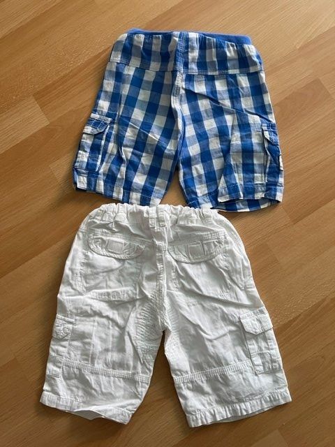 Lotti & Set di vestiti: Kinder Kurze Hosen  Gr.104 Paket – Usato da Wabern venduto da MagdalenaWabern 1