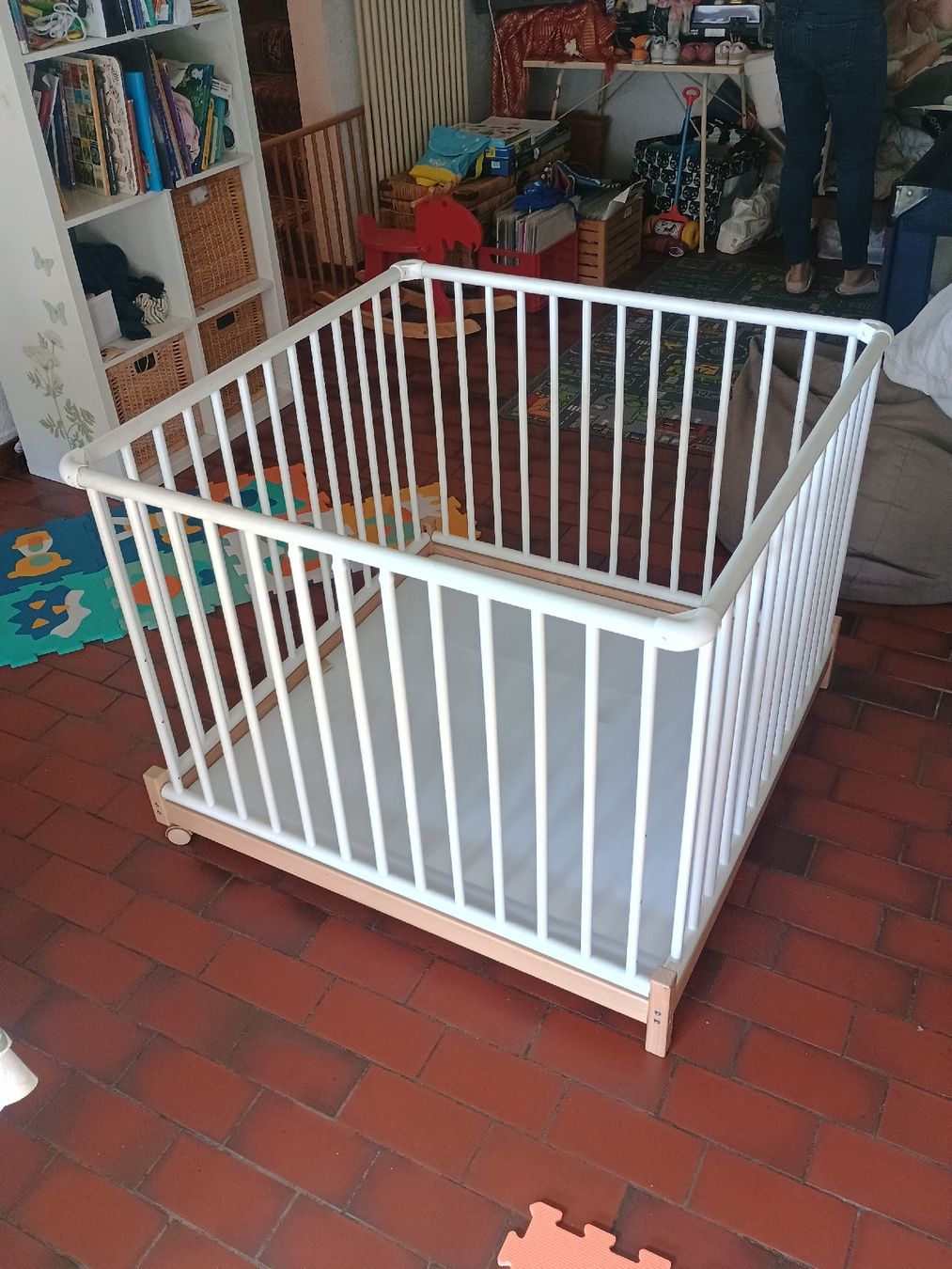 Box & Barriere di sicurezza: parc enfants pliable – Nuovo (secondo la descrizione) da Athenaz (Avusy) venduto da alainfilograna