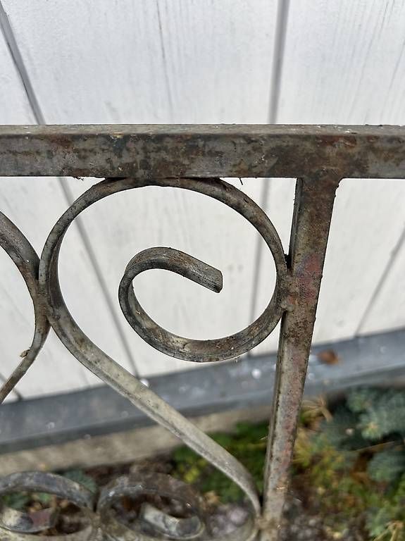 Gitter & Roste: Grille en fer forgé  – Gebraucht aus Epalinges von jpe_2twg 1