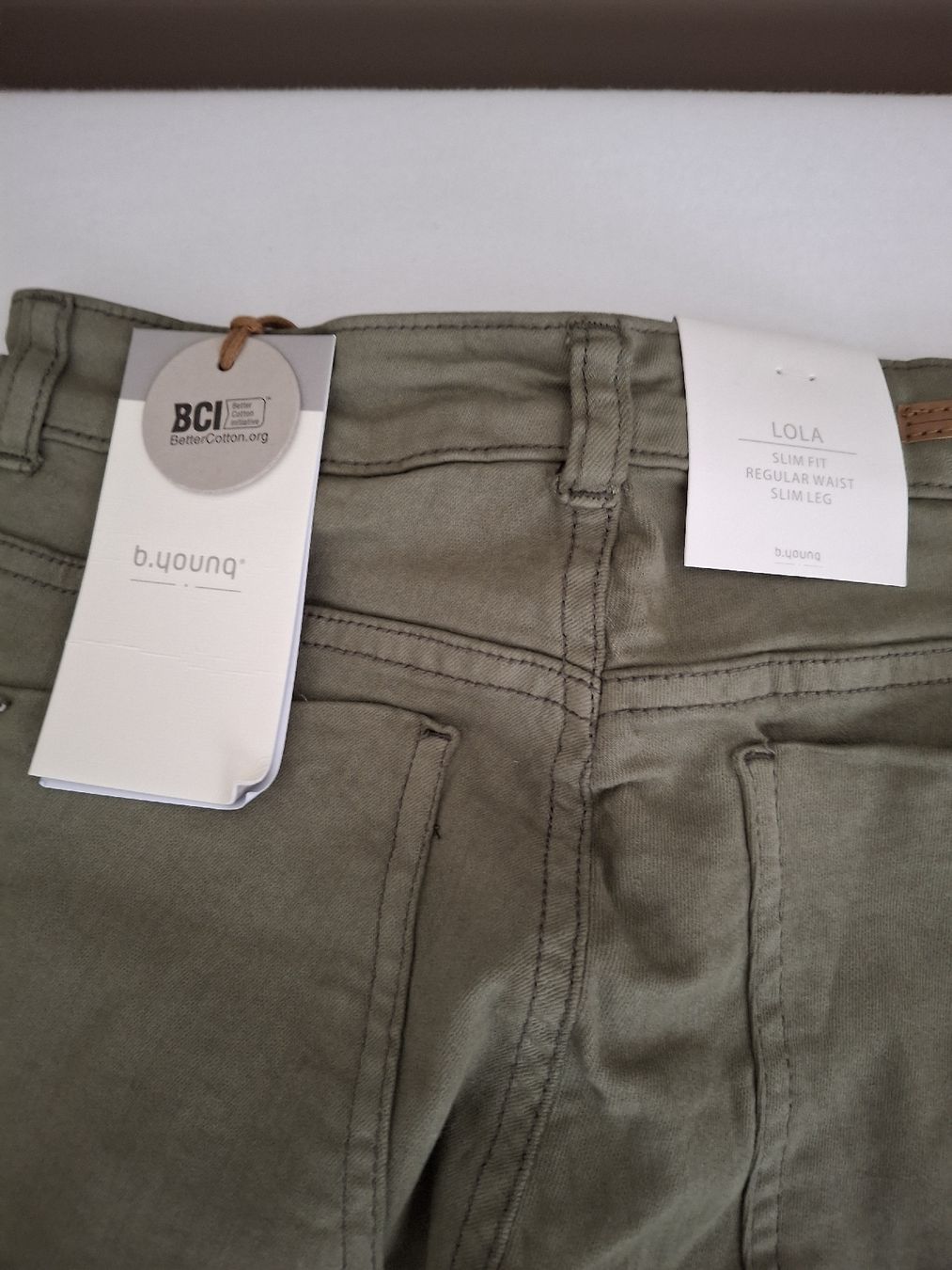 Pantaloni: Kinderhosen 28/32 – Nuovo e nell'imballaggio originale da Unterlangenegg venduto da ost_v9tl 2