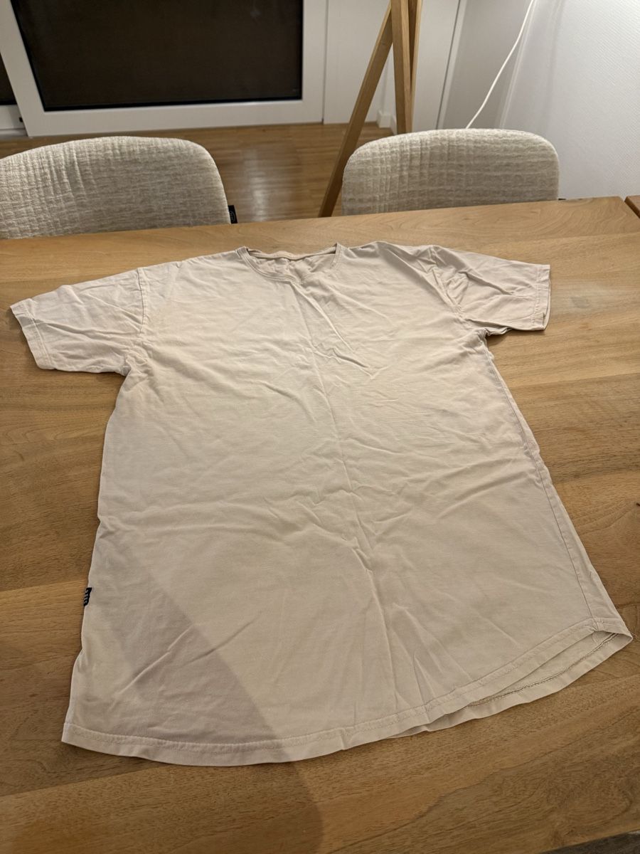 T-shirt: Light pink T-shirt – Usato da Adliswil venduto da Marjin