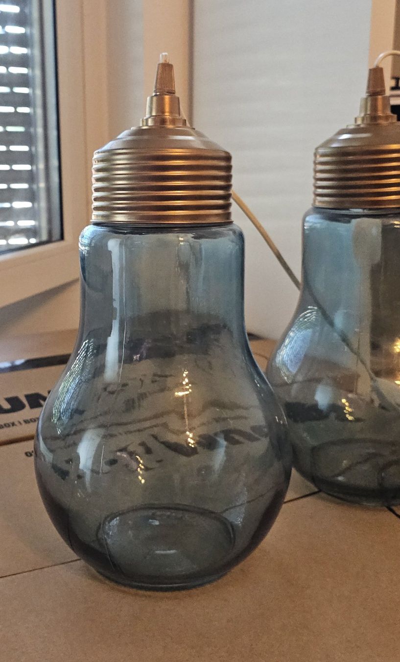 Lampade: 2x TISCHLAMPE IN FORM EINER GLÜHBIRNE – Usato da St. Gallen venduto da Cat_s 1