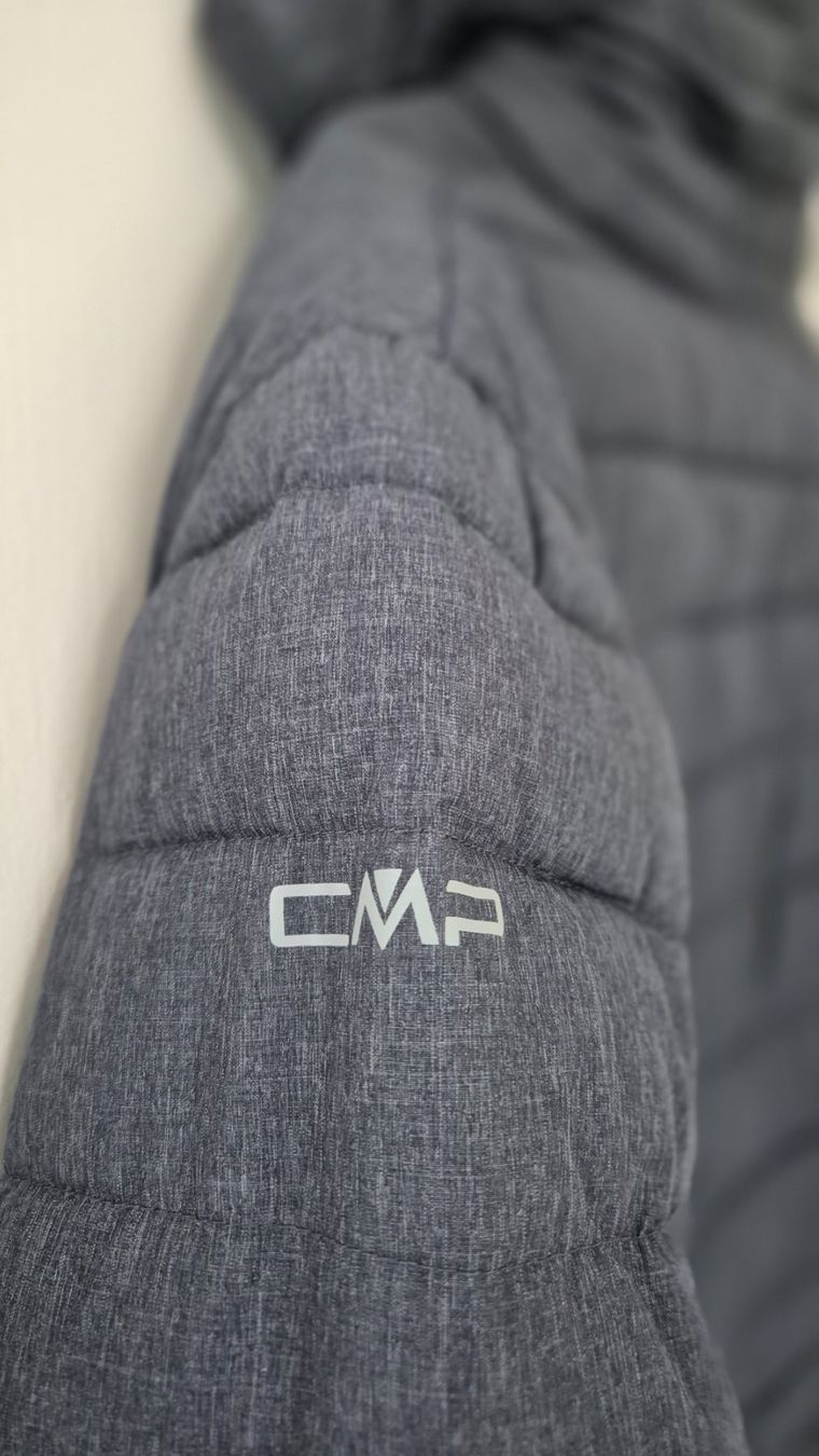 CMP Giacche: Winterjacke mit Kapuze – Usato da Niederweningen venduto da Cactus63 4