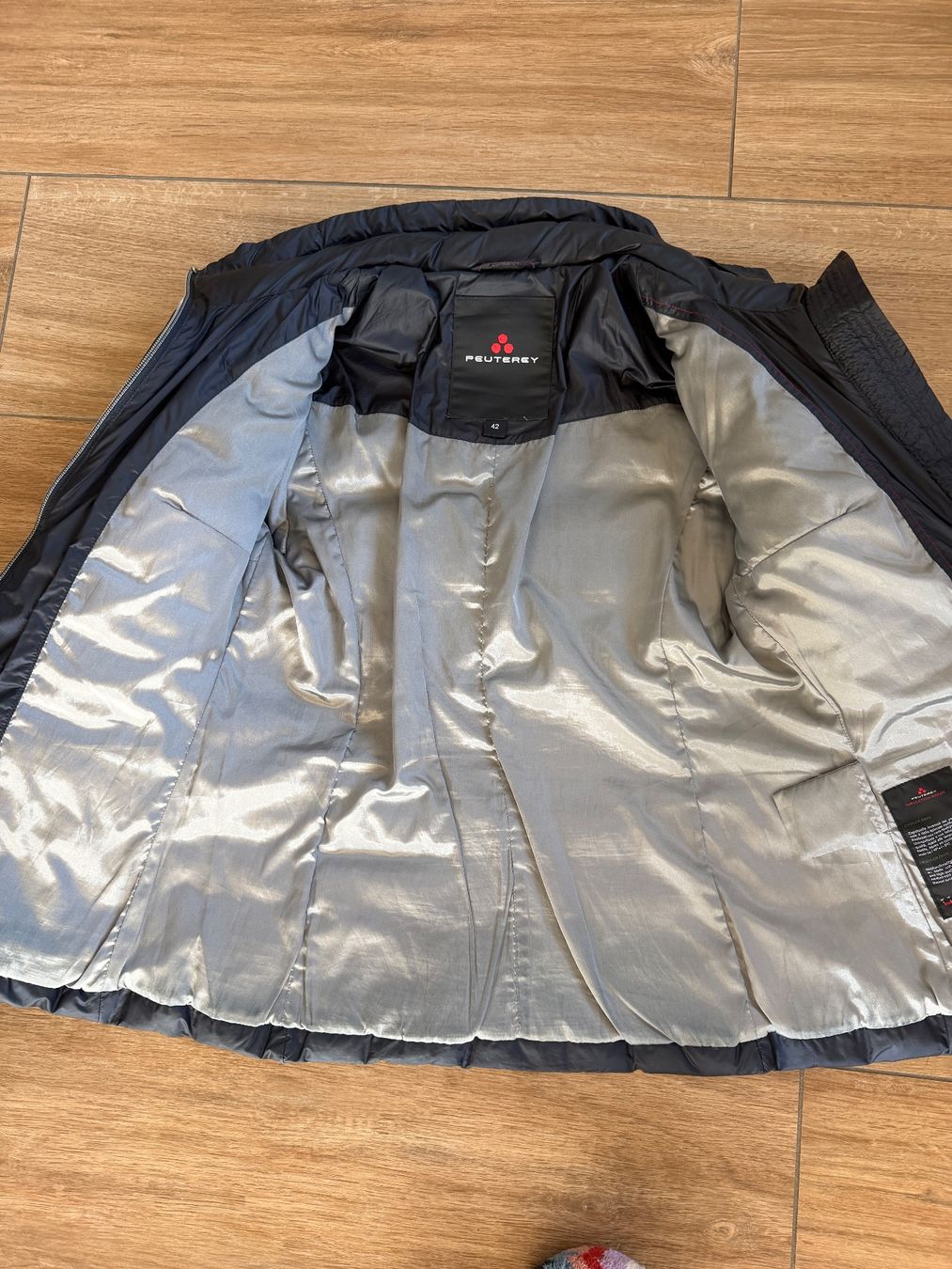 Peuterey Jacken: Peuterey Daunenjacke Damen – Gebraucht aus Wädenswil von Alice_style 2
