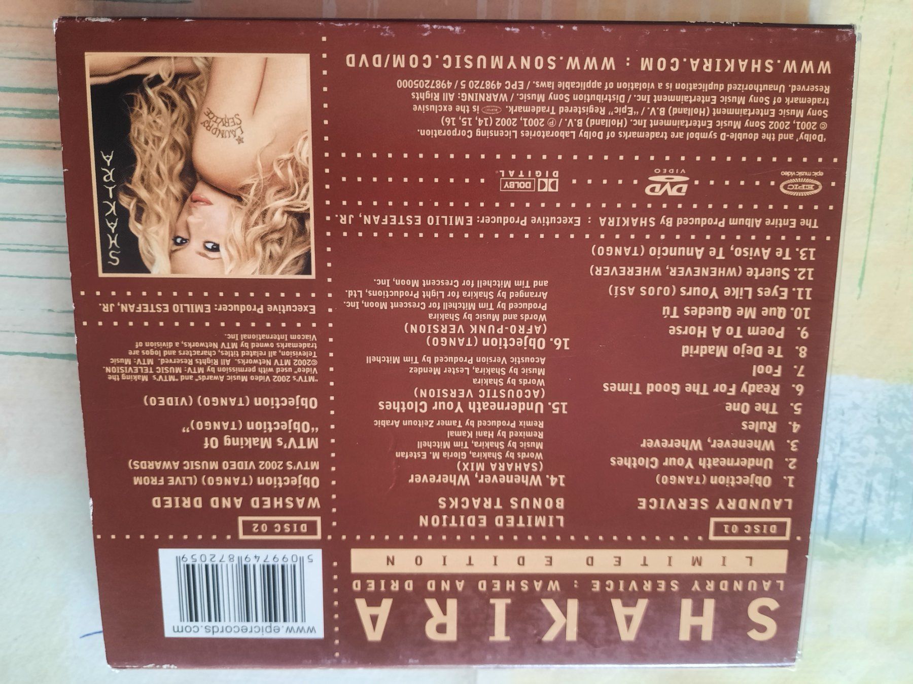 CDs: Cd + DVD Shakira - Laundry Service Limited edition  – Gebraucht aus Pully von  2