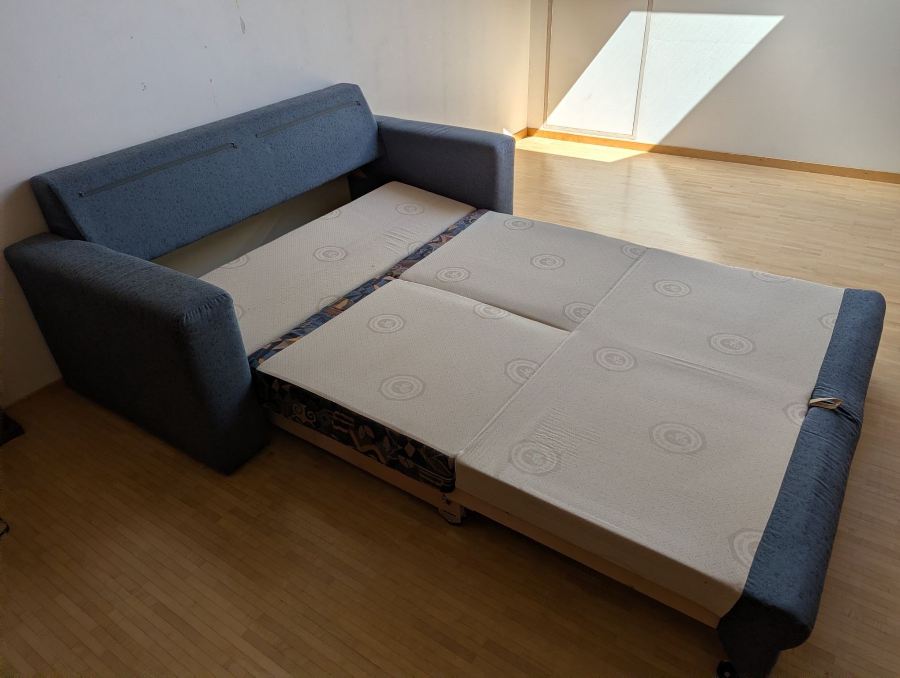 Sofas: Schlafsofa / Bettsofa  - guter Zustand! – Gebraucht aus Hauptwil von Markuseli 2