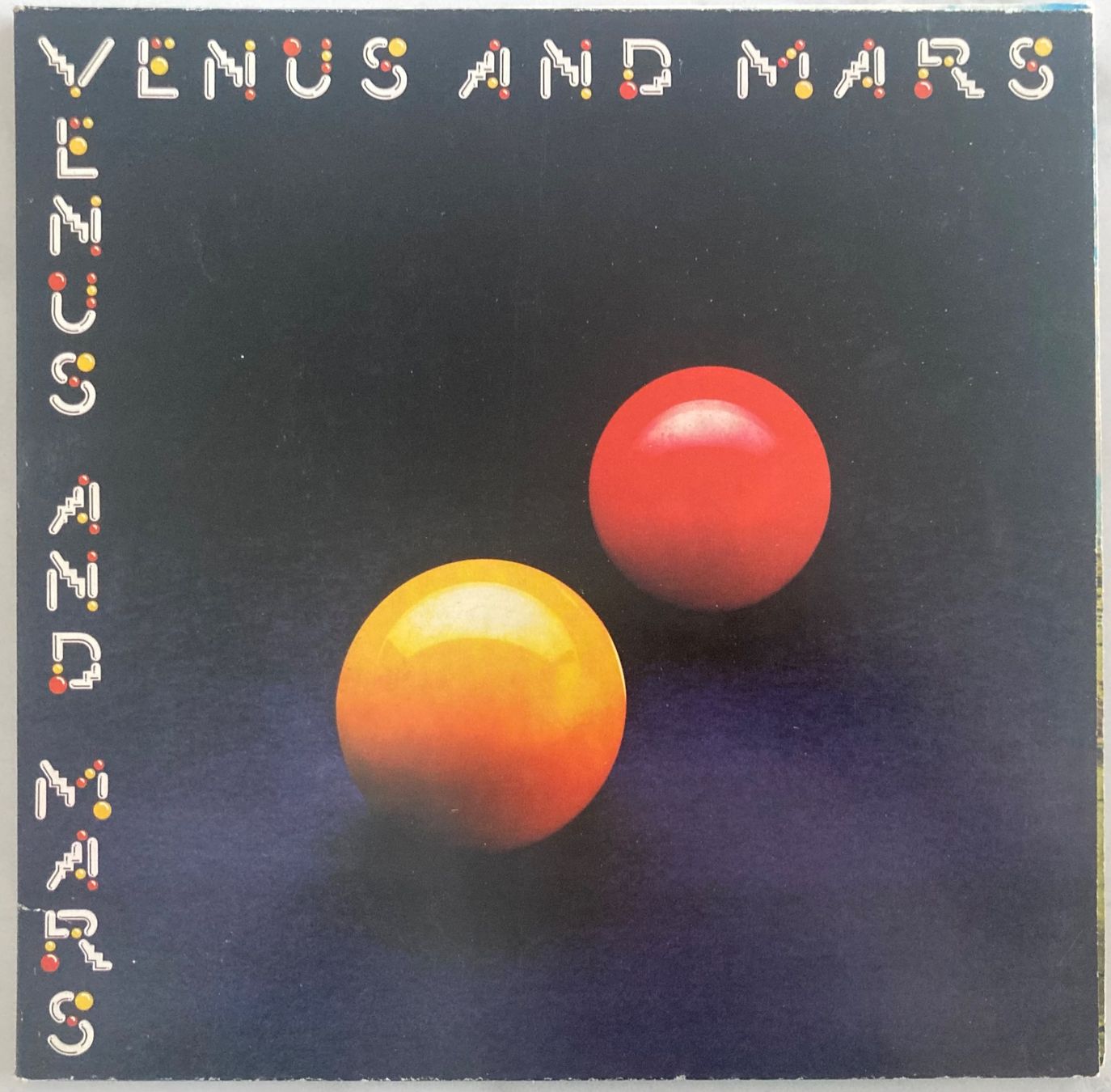 Dischi in vinile: WINGS / PAUL MCCARTHNEY - VENUS AND MARS – Usato da Poliez-Pittet venduto da Newtown-Records
