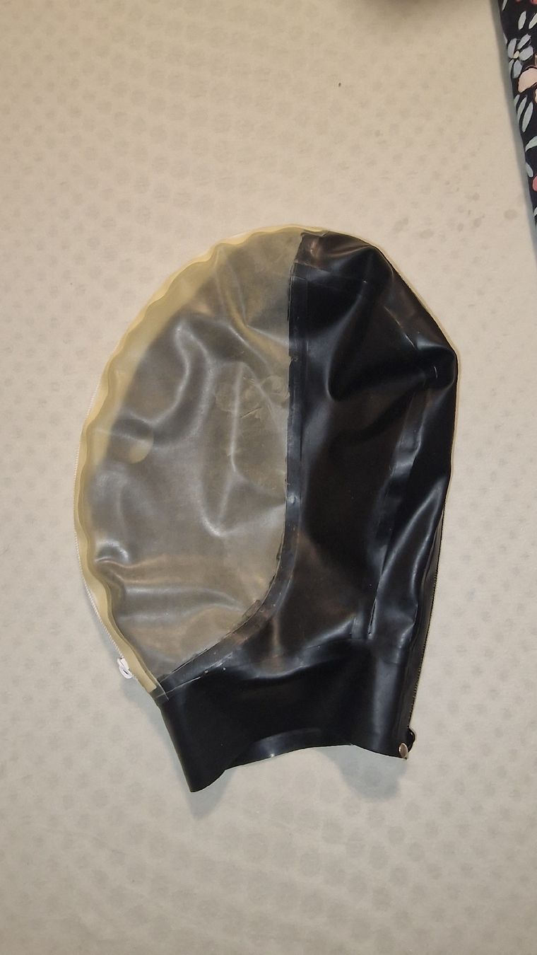 Maschere: Schwarze Latex Maske – Nuovo (secondo la descrizione) da Kriens venduto da zrce 1