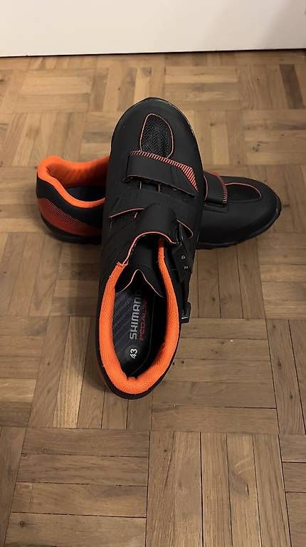 Scarpe da uomo: Shimno Fahrradschuhe Grösse 43 – Usato da Bonaduz venduto da -rico- 2
