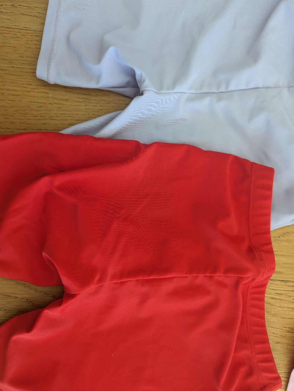 Maillots de bain: Badeanzug Grösse 122 - 128 – D'occasion à Wallisellen par Taurusit 1