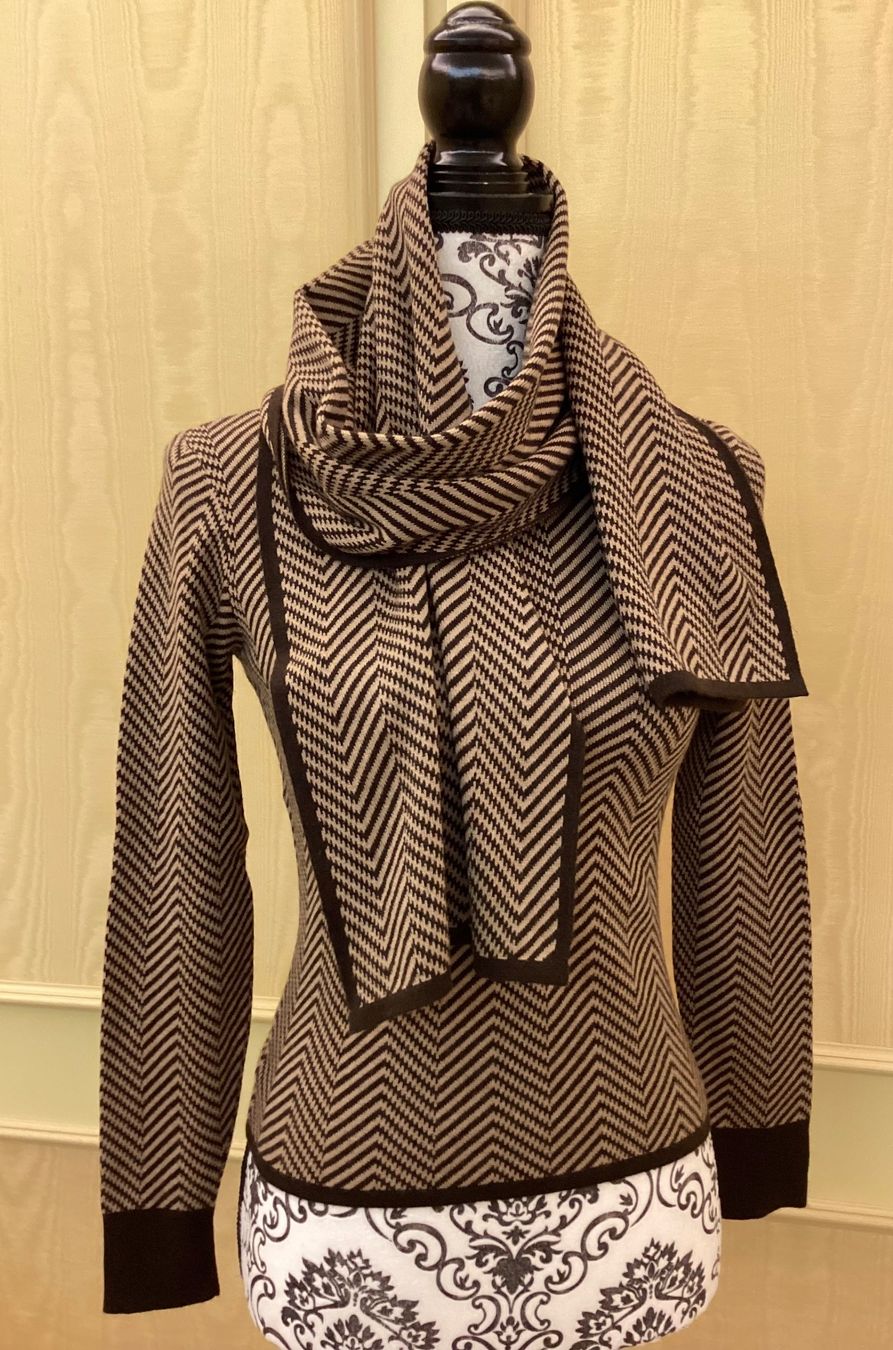 Celine Maglioni & Felpe: Céline eleganter Pullover mit passendem Schal Grösse S – Usato da Samedan venduto da sylvierosa 1