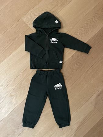 Roots Kids 2T Forest Green Hoodie & Jogger Set - Cute!