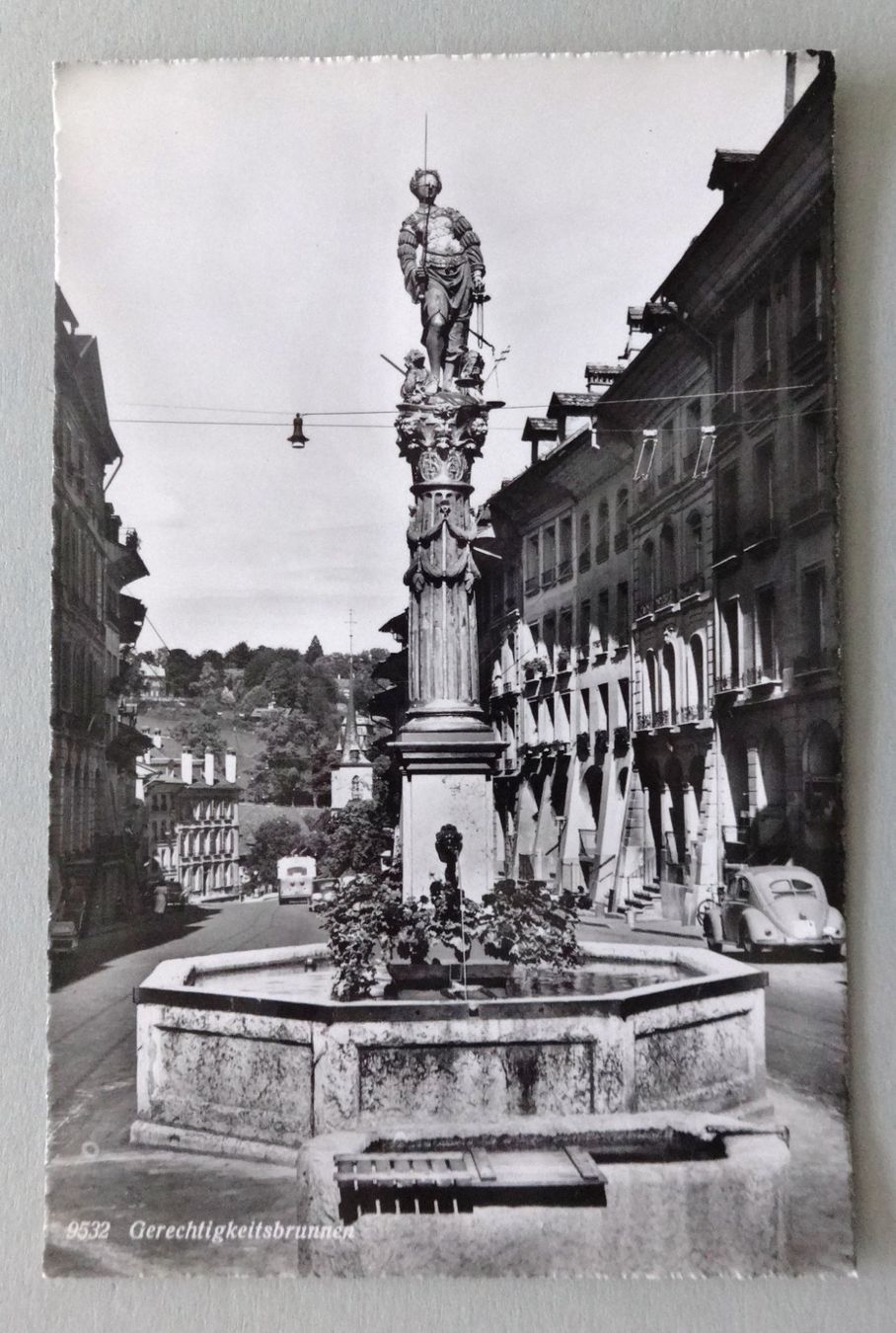 Cartoline postali: Bern - Gerechtigkeitsbrunnen – Usato da Fétigny venduto da Billy2miny