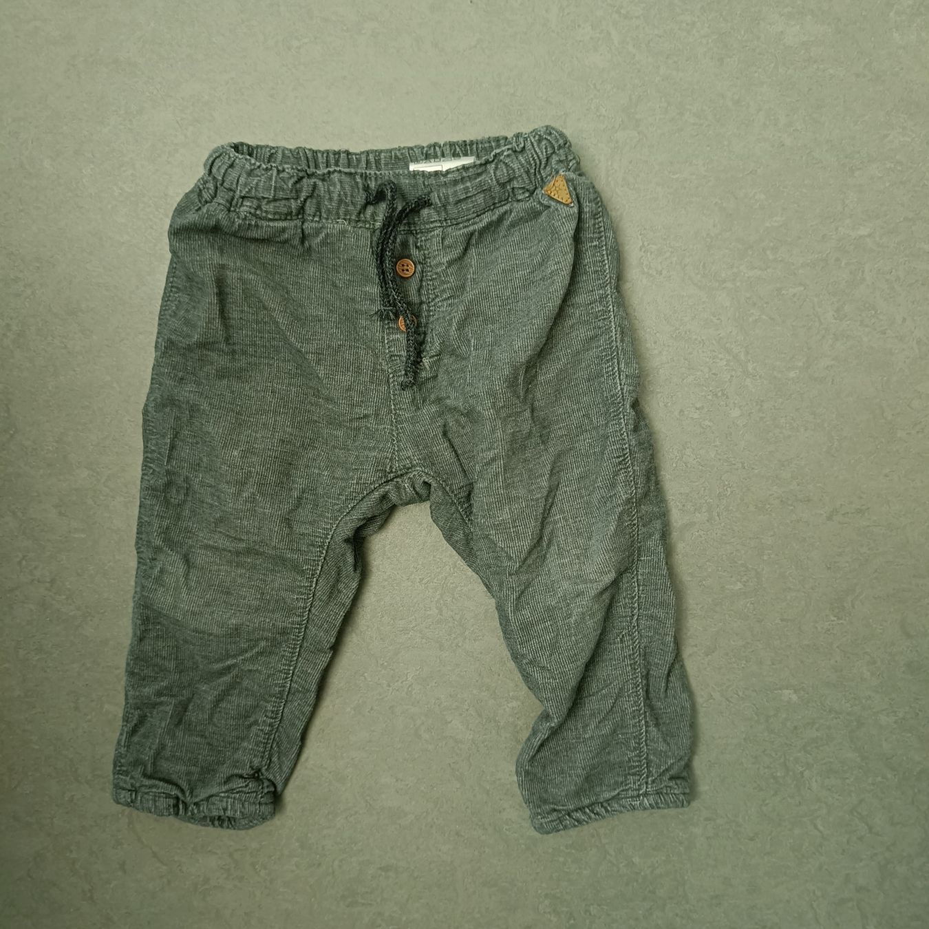 H&M Hosen: Hose Grösse 80 – Gebraucht aus Jaberg von urig17.