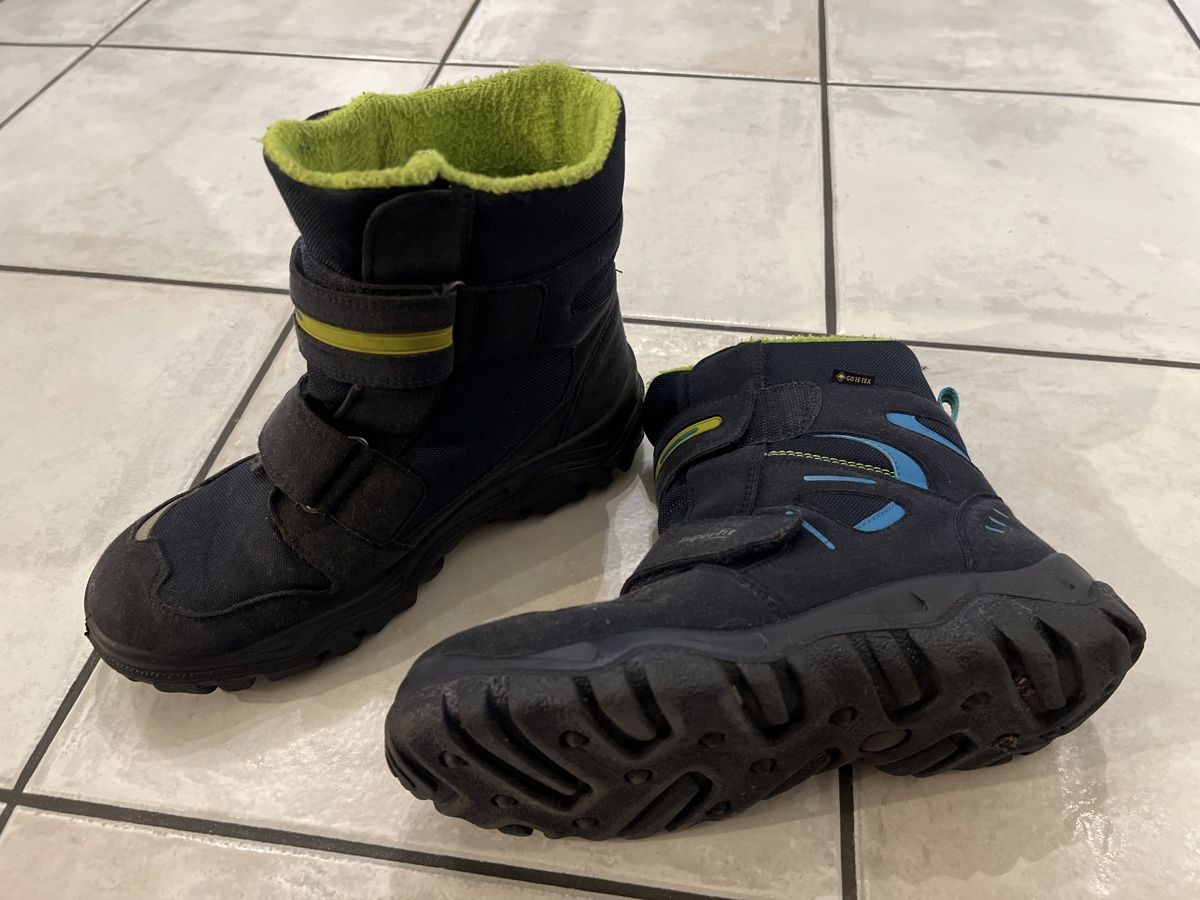 Superfit Scarpe per ragazzi: Superfit Winterstiefel Grösse 39 – Usato da Zufikon venduto da luuuzi