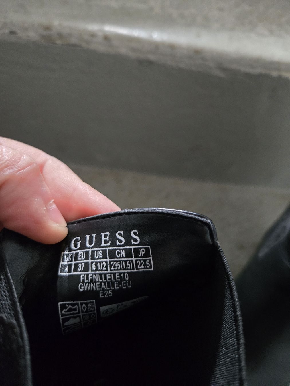 Guess Scarpe da donna: bottine Guess 37 – Usato da Bassecourt venduto da co.hurlimann 3