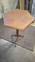 Holztisch/Beistelltisch mit Rosenmuster, Antik / Vintage