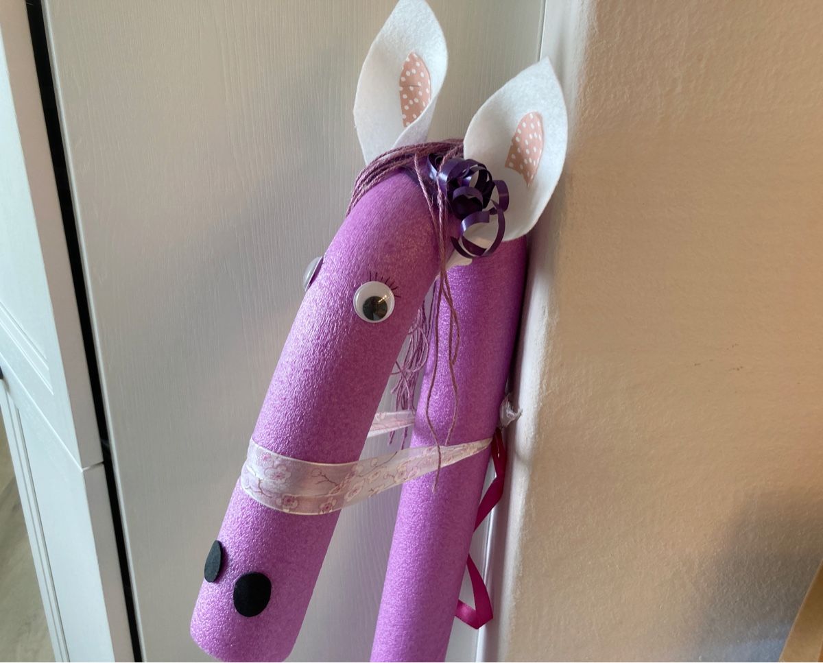 Giocattoli: Poolnudel Steckenpferd pink, Weihnachtsgeschenk – Nuovo (secondo la descrizione) da Eggenwil venduto da Lissi82 2