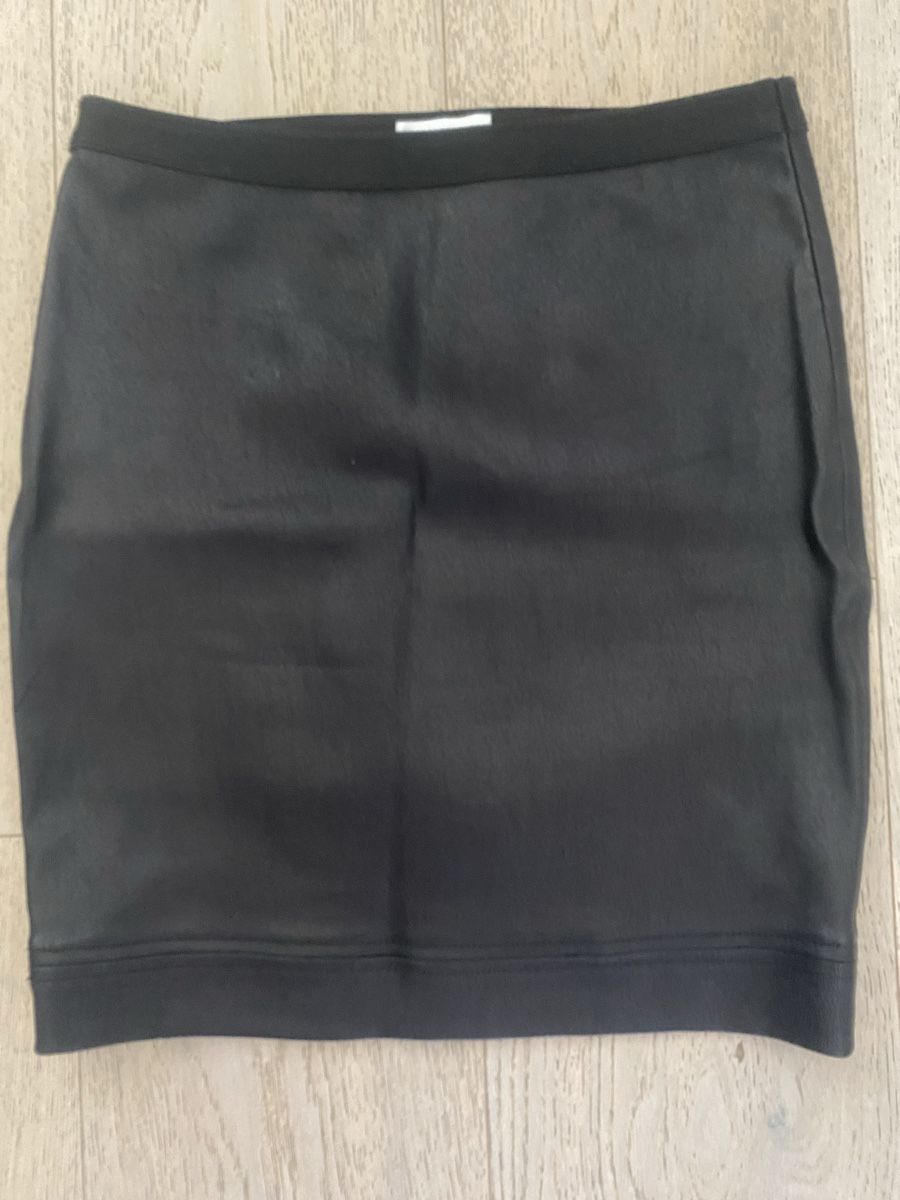 Helmut Lang Gonne: HELMUT LANG Leather Skirt Black Size 6 – Nuovo (secondo la descrizione) da Grand-Lancy venduto da catallegra1976
