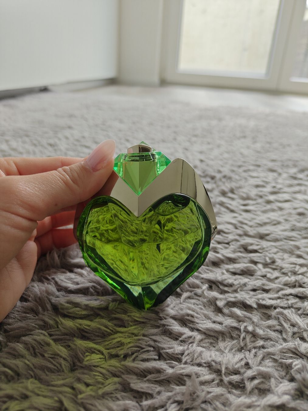 Mugler Profumi & Eau de Toilette: Thierry Mugler Aura Mugler 50ml – Nuovo (secondo la descrizione) da Pieterlen venduto da Saemelili 2