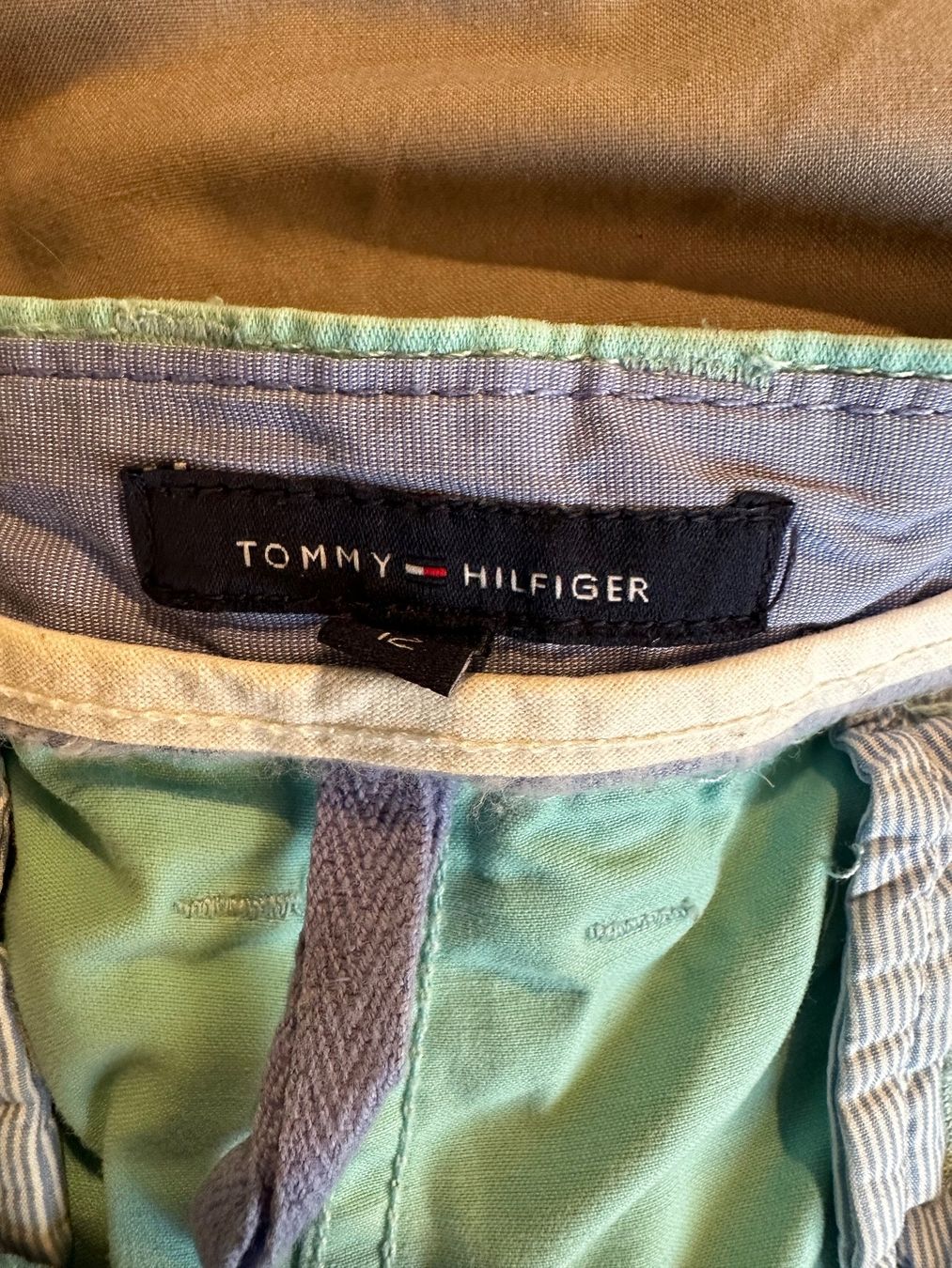 Tommy Hilfiger Hosen: Tommy Hilfiger chino Damen hose – Gebraucht aus Zurich von Alinecnicolet 2