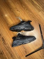 Balenciaga Triple S Black Sneaker Gr.43 Original