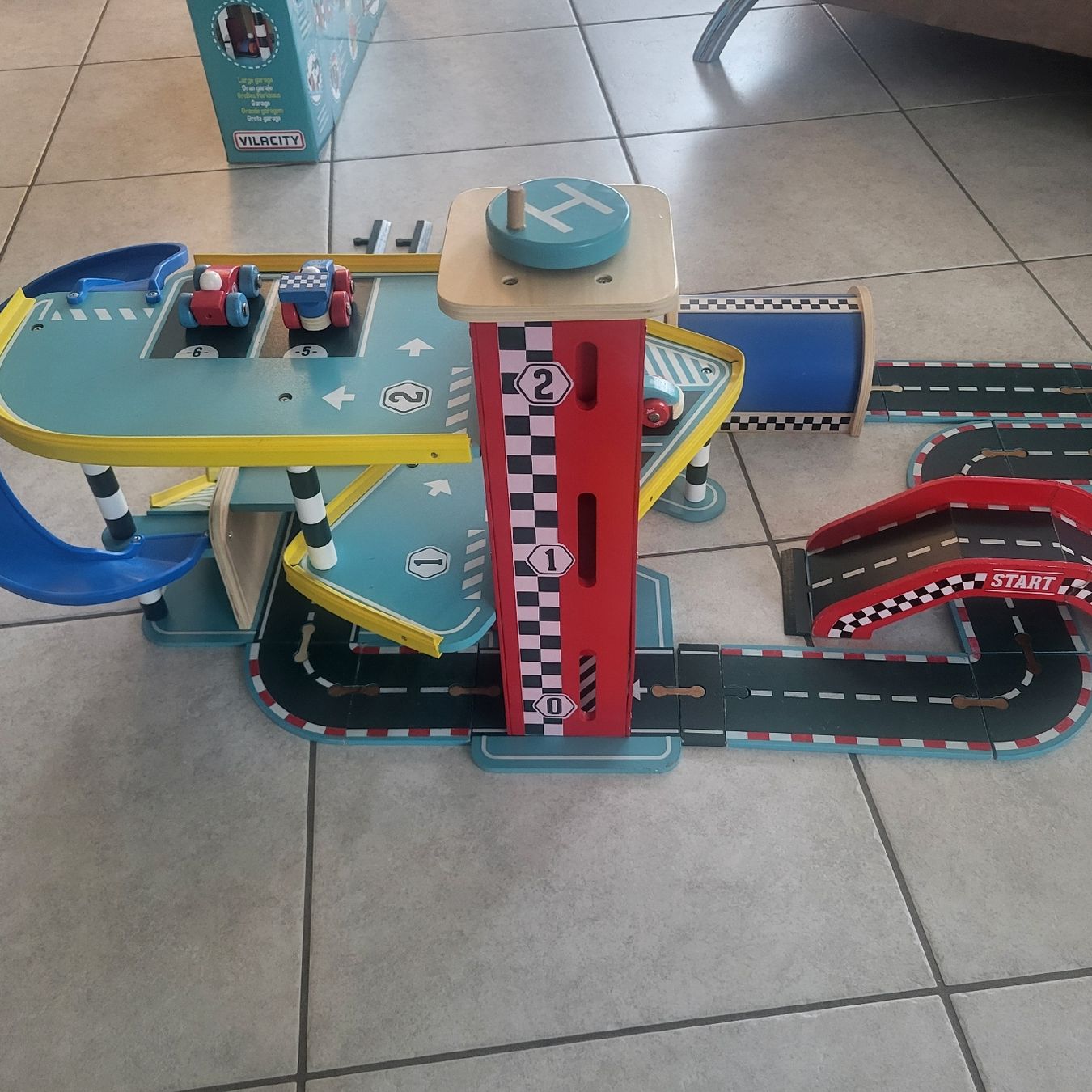 Vilac Giocattoli: Vilac Vilacity Grand Garage – Usato da Andelfingen venduto da StockerRom 3