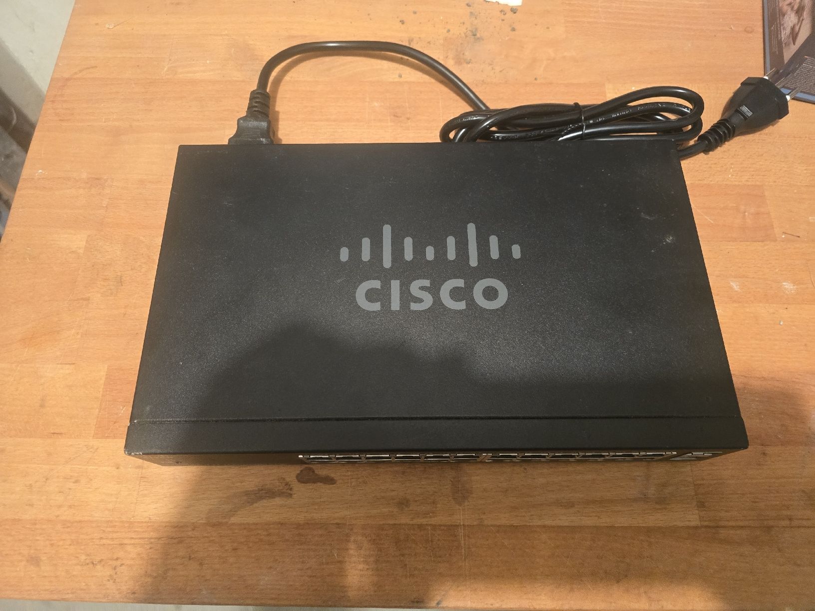 Cisco Hub & Switch: CISCO SG112-24 24-Port Gigabit Switch – Usato da Bottmingen venduto da Marco_restelli 1