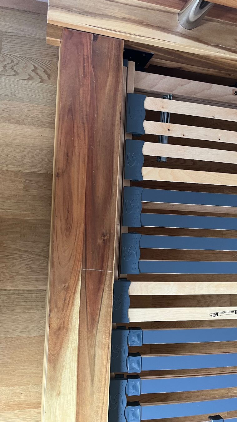 Letti: Lit en bois avec sommier réglable – Usato da Villars-sur-Glâne venduto da Sneaky765 4