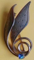 Schmuck, Brosche Form von Blättern, vintage, 7gr. schwer