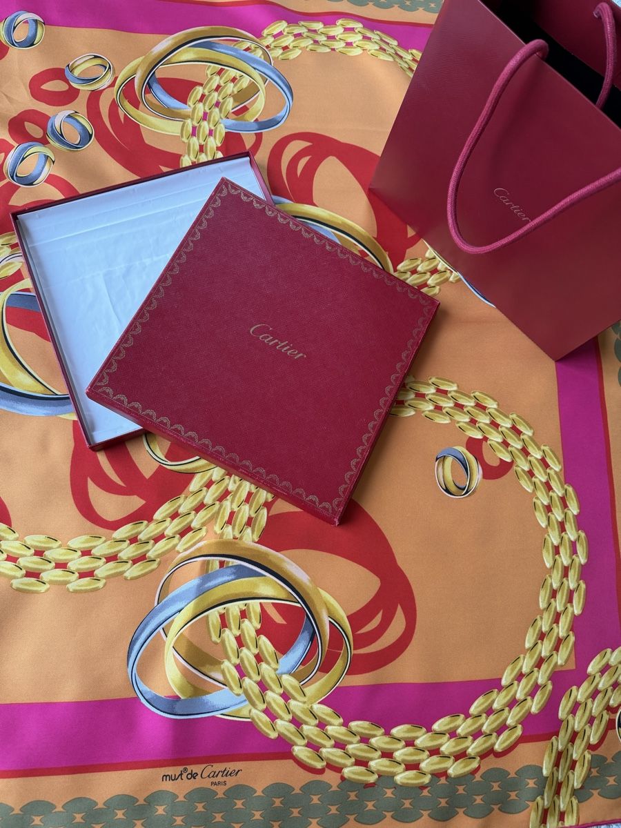 Cartier Foulards, Tücher & Schals: Seidentuch Cartier, new – Neu (gemäss Beschreibung) aus Zumikon von DamenFashionShop 6