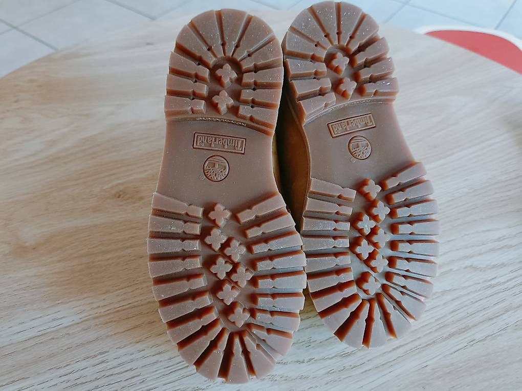 Chaussures garçon: Boots Timberland Taille 29  – Neuf avec emballage d'origine à La Roche FR par zan_29yx 1