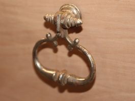 antiker Fallgriff / Zugring