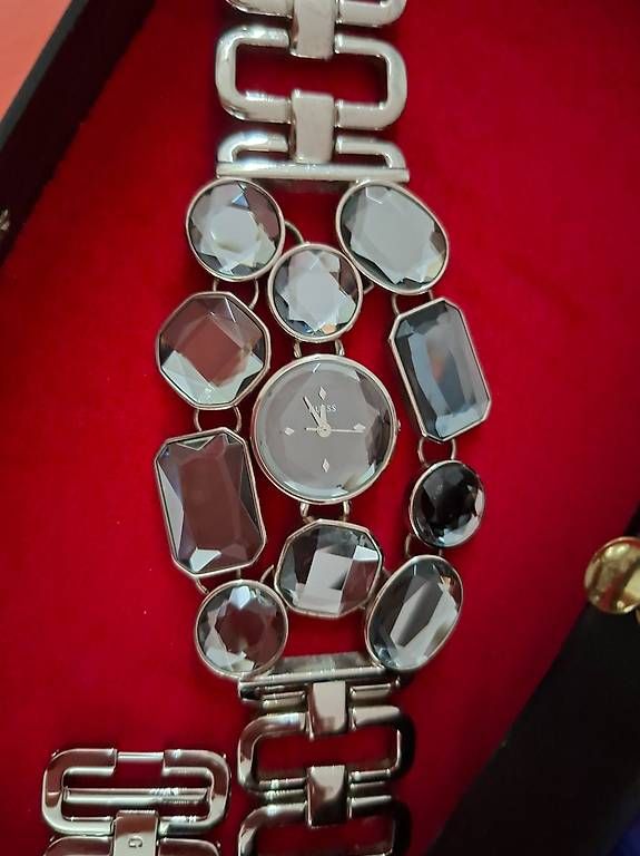 Guess Uhren: Guess Uhr – Gebraucht aus Emmenbrücke von Ddagi 1