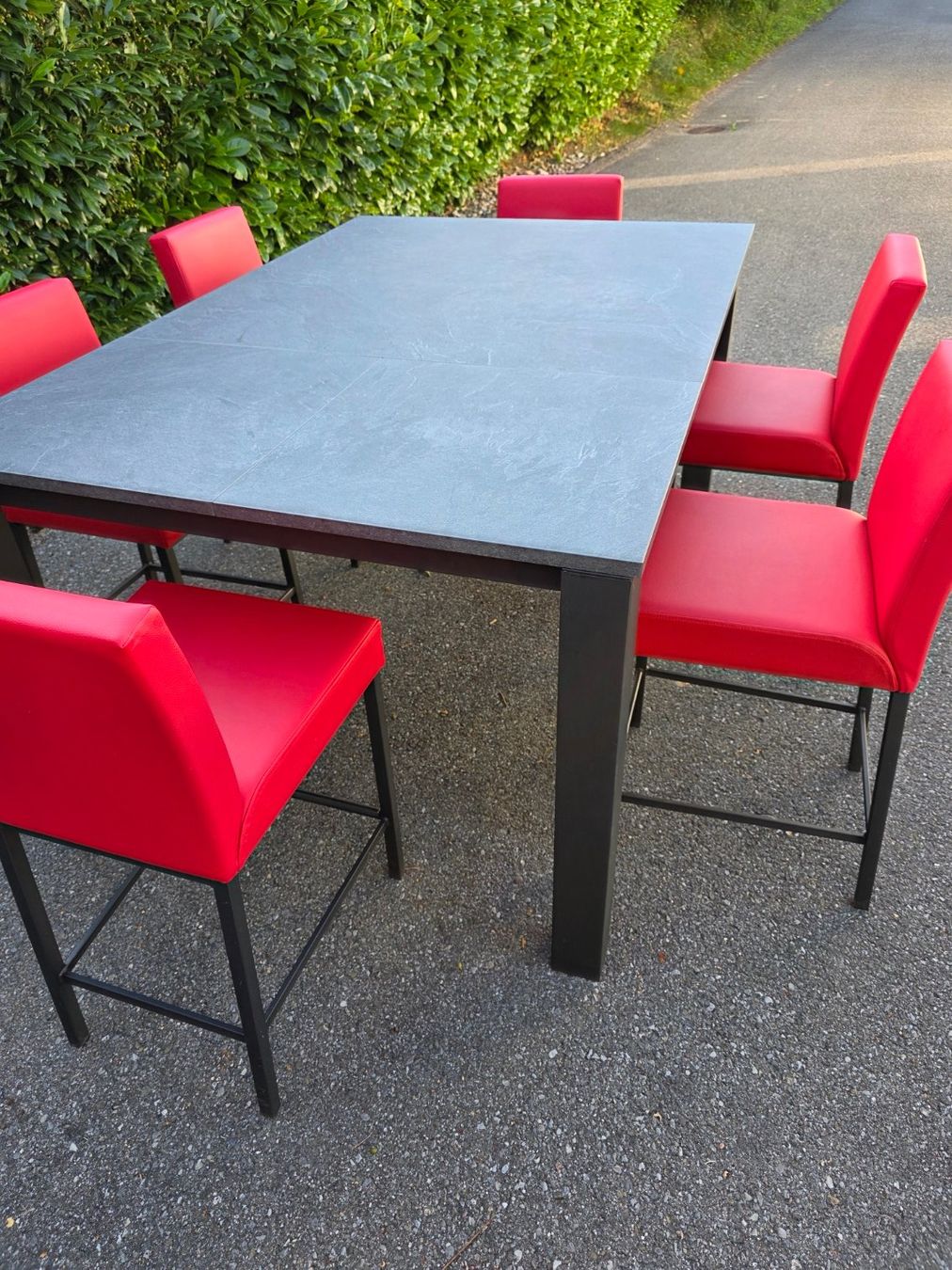 Set di tavolo e panche: Table haute pour salle à manger – Usato da Neyruz FR venduto da jlz_2mzz 1