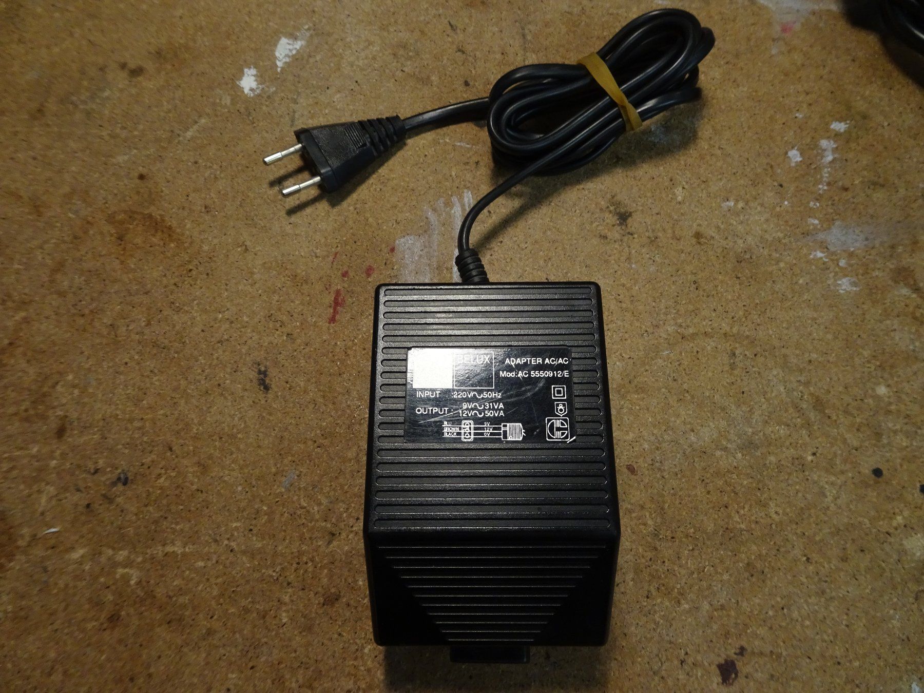 Belux Lampen: Belux Netzadapter zu Lifto Lampe – Gebraucht aus Mörschwil von Harry520 1