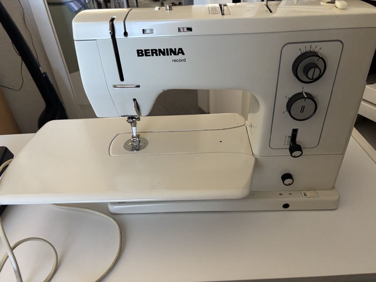 Bernina Macchine da cucire: Bernina Nähmaschine 830 – Usato da Tägerig venduto da Nobolero