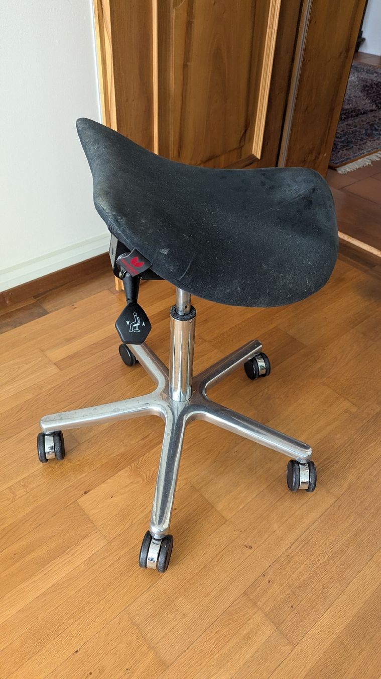 Chaises: Büro- oder Arbeitsstuhl – D'occasion à Schwyz par baze 1