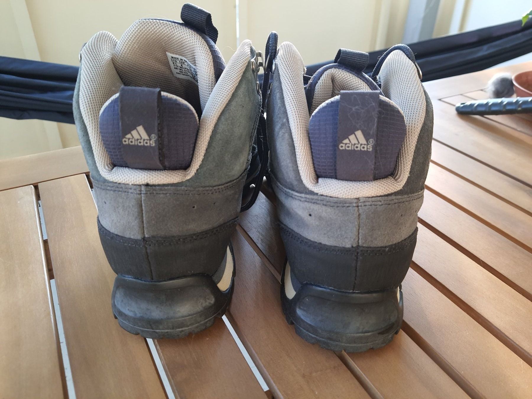 Adidas Scarpe da donna: Adidas Adventure Wanderschuhe Grösse 41.5 NEU – Nuovo (secondo la descrizione) da Zollikerberg venduto da Sell-Buy-it 1