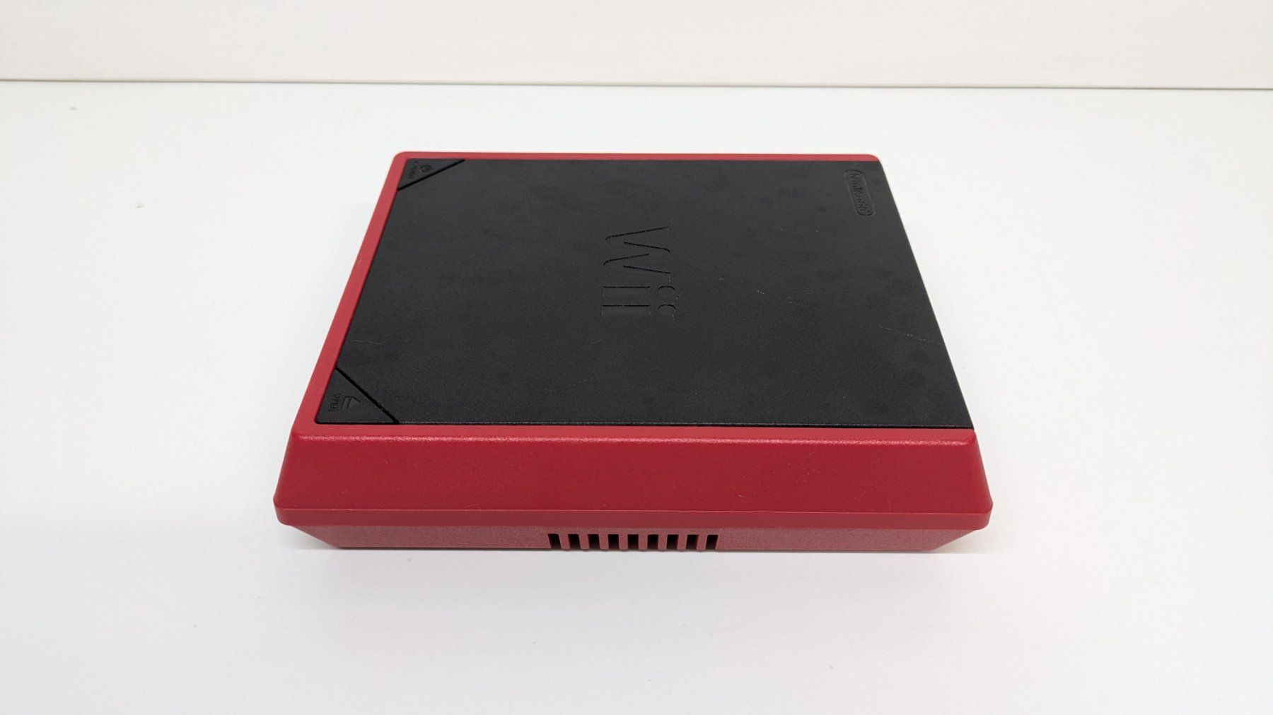 Nintendo Console: Nintendo Wii Mini mit Zubehör – Usato da Menziken venduto da mame18 4