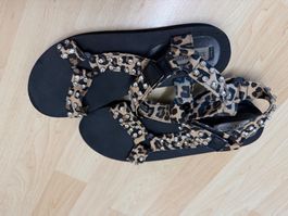 Steve Madden Damen Sandalen Gr.41-42 (27 cm)
