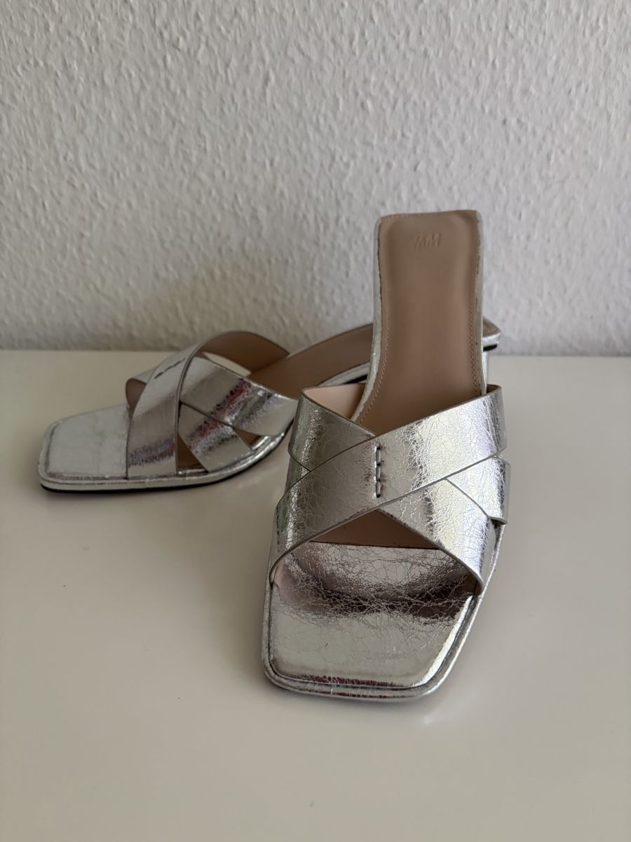 H&M Scarpe da donna: Sandalen H&M silber Grösse 41, neu – Nuovo e nell'imballaggio originale da Muttenz venduto da stoeberi01