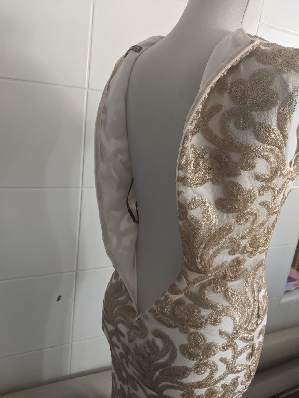 Vestiti: Festkleid Gr 34 – Usato da Langnau am Albis venduto da Judithsebi 4