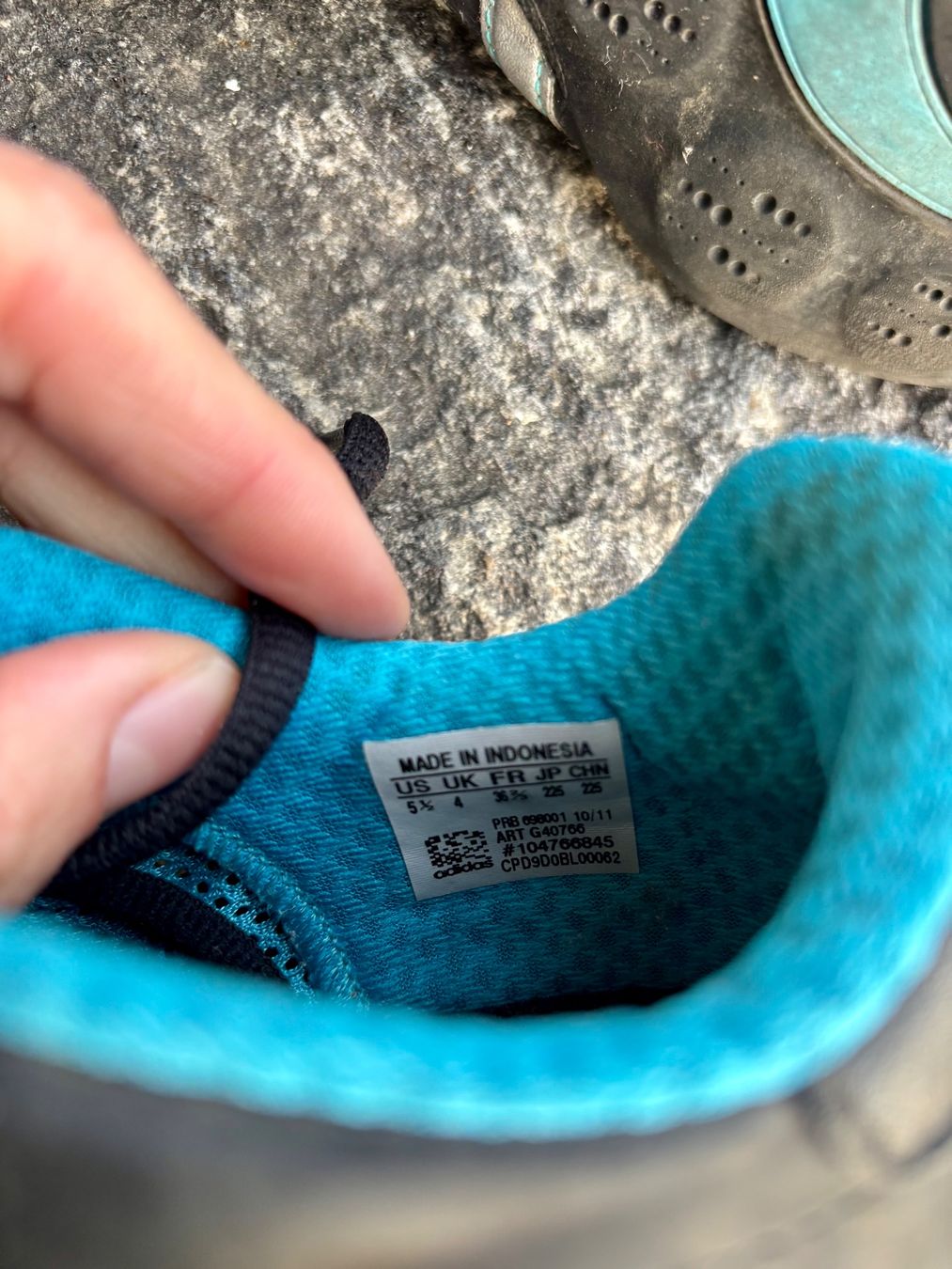 Adidas Scarpe da donna: Adidas Trainingsschuhe Gr. 36 2/3 – Usato da Bern venduto da Anis89